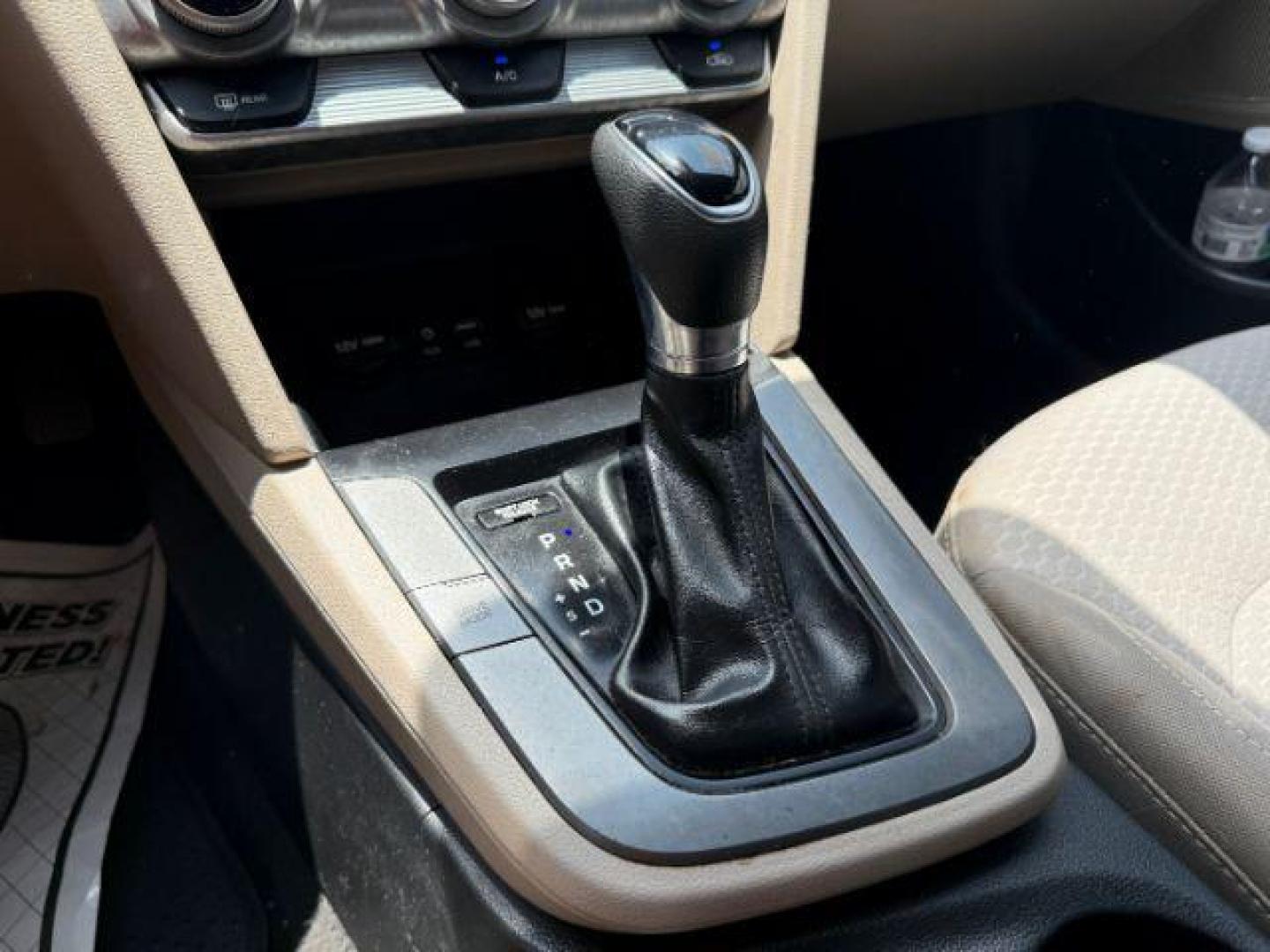 2019 RED Hyundai Elantra SEL (5NPD84LFXKH) with an Nu 2L I-4 DOHC engine, located at 2715 W Pioneer Pkwy, Arlington, TX, 76013, (817) 265-9009, 32.710262, -97.153236 - Photo#16