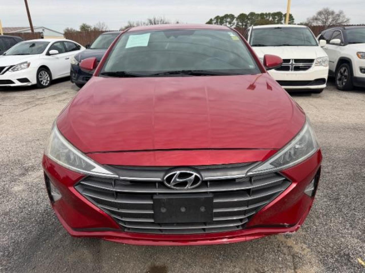 2019 RED Hyundai Elantra SEL (5NPD84LFXKH) with an Nu 2L I-4 DOHC engine, located at 2715 W Pioneer Pkwy, Arlington, TX, 76013, (817) 265-9009, 32.710262, -97.153236 - Photo#25