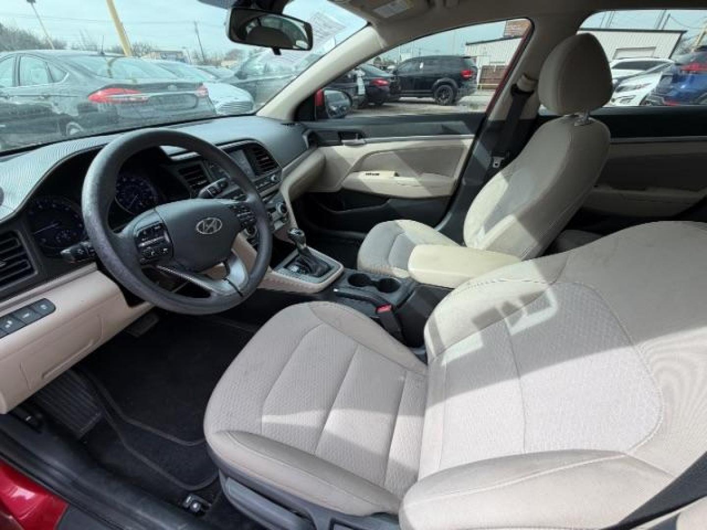2019 RED Hyundai Elantra SEL (5NPD84LFXKH) with an Nu 2L I-4 DOHC engine, located at 2715 W Pioneer Pkwy, Arlington, TX, 76013, (817) 265-9009, 32.710262, -97.153236 - Photo#32