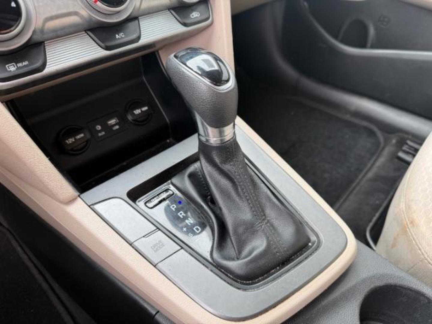 2019 RED Hyundai Elantra SEL (5NPD84LFXKH) with an Nu 2L I-4 DOHC engine, located at 2715 W Pioneer Pkwy, Arlington, TX, 76013, (817) 265-9009, 32.710262, -97.153236 - Photo#34