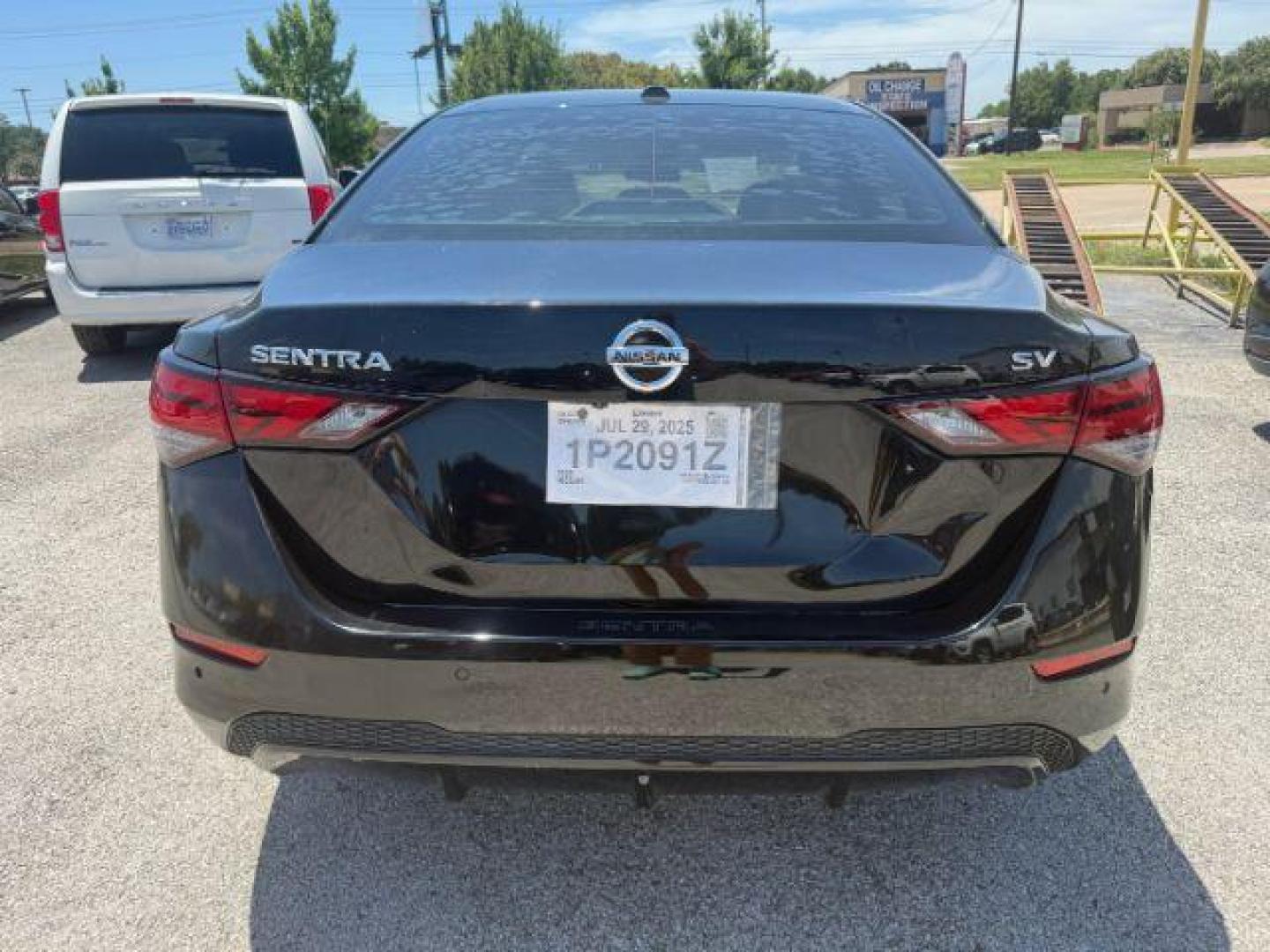 2020 BLACK Nissan Sentra SV Xtronic CVT (3N1AB8CV8LY) with an 2L I-4 gasoline direct injection engine, located at 2715 W Pioneer Pkwy, Arlington, TX, 76013, (817) 265-9009, 32.710262, -97.153236 - Photo#7
