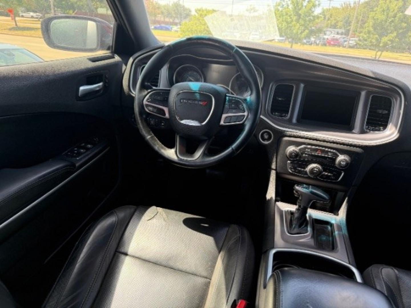2020 RED Dodge Charger SXT RWD (2C3CDXBG1LH) with an Pentastar 3.6L V-6 D engine, located at 2715 W Pioneer Pkwy, Arlington, TX, 76013, (817) 265-9009, 32.710262, -97.153236- Photo#11