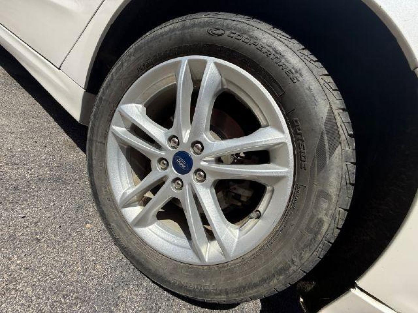 2018 WHITE Ford Fusion SE (3FA6P0HD7JR) with an 1.5L L4 DOHC 16V engine, 6-Speed Automatic transmission, located at 2715 W Pioneer Pkwy, Arlington, TX, 76013, (817) 265-9009, 32.710262, -97.153236 - Photo#10