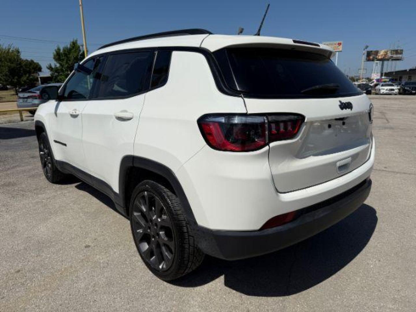 2021 WHITE Jeep Compass 80th Anniversary FWD (3C4NJCEBXMT) with an 2.4L I-4 variable valve control engine, located at 2715 W Pioneer Pkwy, Arlington, TX, 76013, (817) 265-9009, 32.710262, -97.153236 - Photo#9