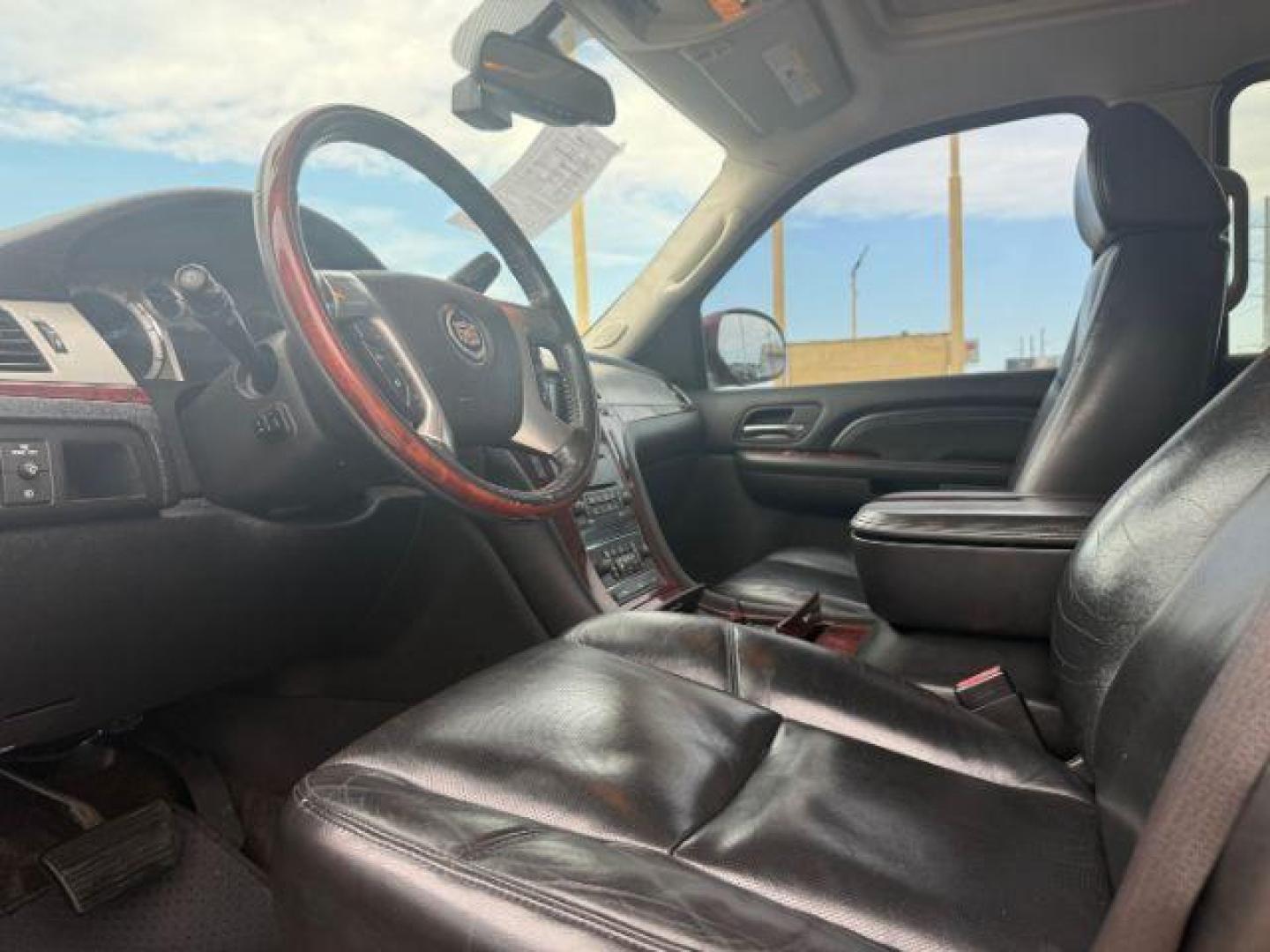 2009 MAROON Cadillac Escalade Standard (1GYFC23279R) with an Vortec 6.2L V-8 variable valve control engine, located at 2715 W Pioneer Pkwy, Arlington, TX, 76013, (817) 265-9009, 32.710262, -97.153236 - Photo#17