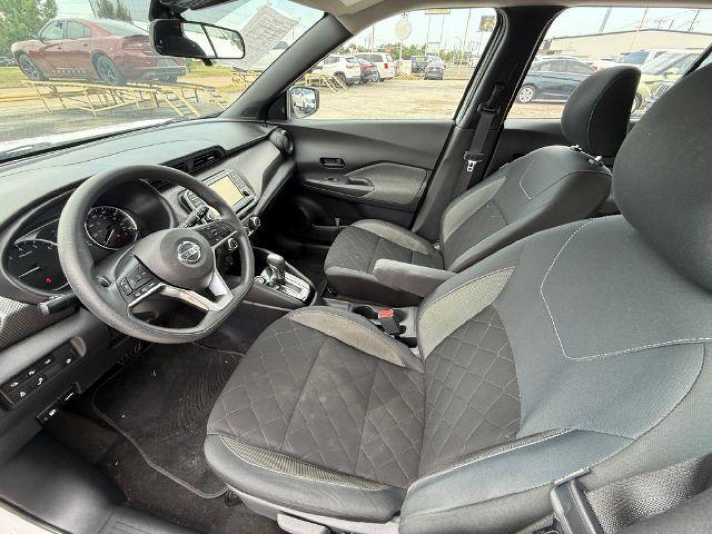 2020 WHITE Nissan Kicks S Xtronic CVT (3N1CP5BVXLL) with an 1.6L I-4 DOHC engine, located at 2715 W Pioneer Pkwy, Arlington, TX, 76013, (817) 265-9009, 32.710262, -97.153236 - Photo#14