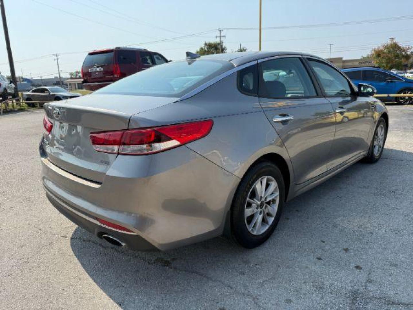 2016 GRAY Kia Optima LX (5XXGT4L31GG) with an Theta II 2.4L I-4 gasoline direct injection engine, located at 2715 W Pioneer Pkwy, Arlington, TX, 76013, (817) 265-9009, 32.710262, -97.153236 - Photo#7