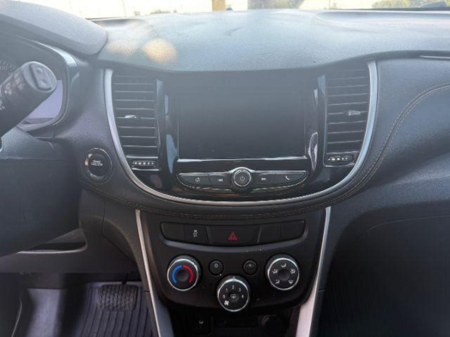 2021 SILVER Chevrolet Trax FWD LT (KL7CJLSB2MB) , located at 2715 W Pioneer Pkwy, Arlington, TX, 76013, (817) 265-9009, 32.710262, -97.153236 - Photo#16