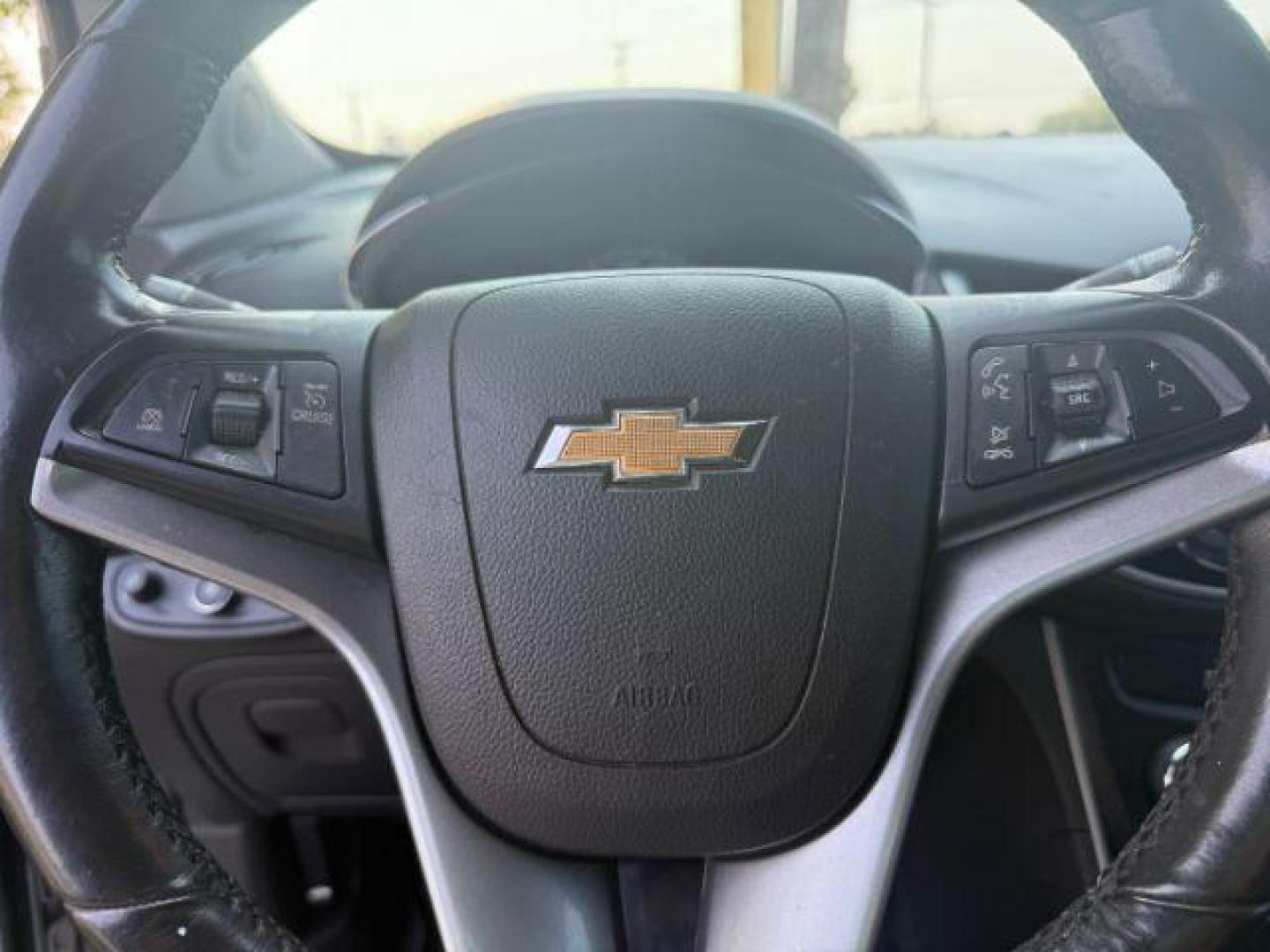 2021 SILVER Chevrolet Trax FWD LT (KL7CJLSB2MB) , located at 2715 W Pioneer Pkwy, Arlington, TX, 76013, (817) 265-9009, 32.710262, -97.153236 - Photo#17