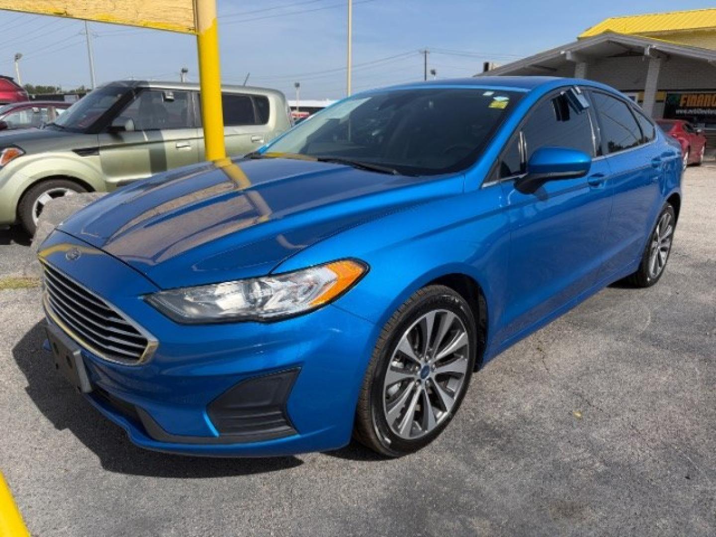 2019 BLUE Ford Fusion SE (3FA6P0T95KR) with an EcoBoost 2L I-4 gaso engine, located at 2715 W Pioneer Pkwy, Arlington, TX, 76013, (817) 265-9009, 32.710262, -97.153236- Photo#3