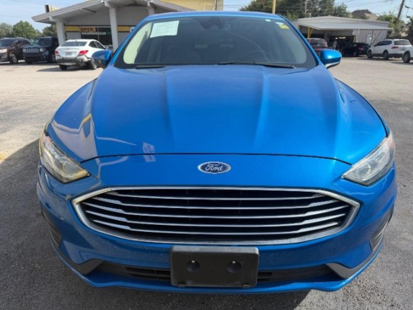 2019 BLUE Ford Fusion SE (3FA6P0T95KR) with an EcoBoost 2L I-4 gaso engine, located at 2715 W Pioneer Pkwy, Arlington, TX, 76013, (817) 265-9009, 32.710262, -97.153236- Photo#4