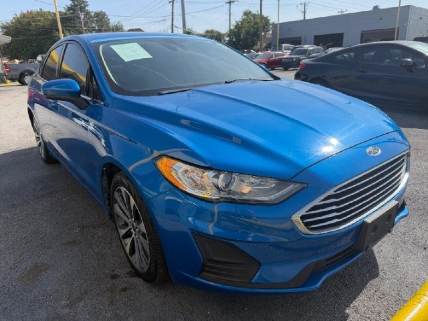 2019 BLUE Ford Fusion SE (3FA6P0T95KR) with an EcoBoost 2L I-4 gaso engine, located at 2715 W Pioneer Pkwy, Arlington, TX, 76013, (817) 265-9009, 32.710262, -97.153236- Photo#5