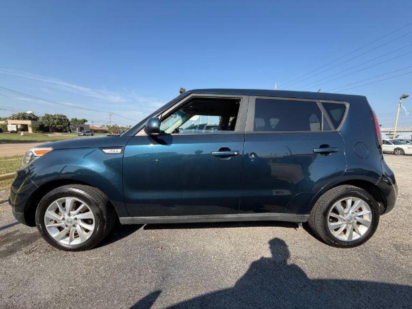 2017 GRAY Kia Soul + (KNDJP3A52H7) with an 2L I-4 gasoline direct injection engine, located at 2715 W Pioneer Pkwy, Arlington, TX, 76013, (817) 265-9009, 32.710262, -97.153236 - Photo#1