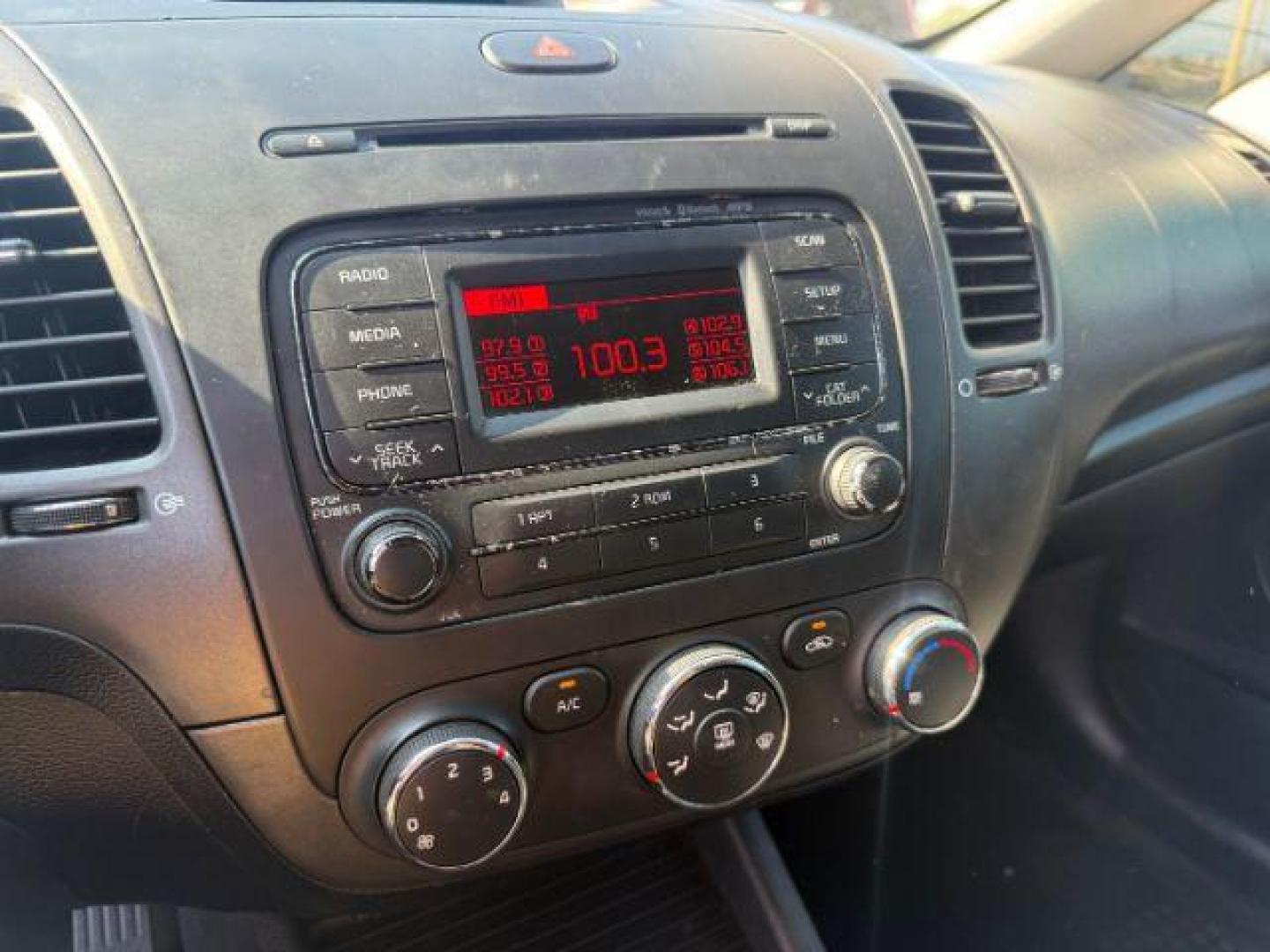 2016 BLACK Kia Forte LX (KNAFK5A89G5) with an 2L I-4 gasoline direct injection engine, located at 2715 W Pioneer Pkwy, Arlington, TX, 76013, (817) 265-9009, 32.710262, -97.153236 - Photo#17