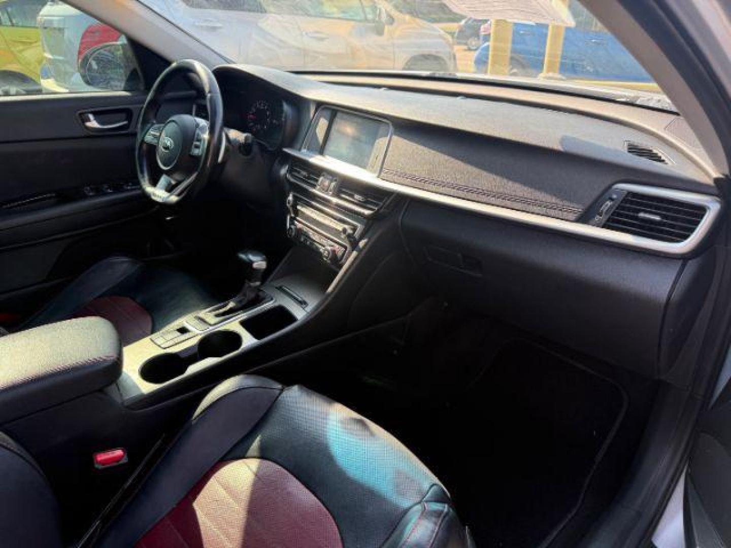 2020 SILVER Kia Optima SX Turbo (5XXGW4L2XLG) with an Theta II 2L I-4 gasoline direct injection engine, located at 2715 W Pioneer Pkwy, Arlington, TX, 76013, (817) 265-9009, 32.710262, -97.153236 - Photo#16