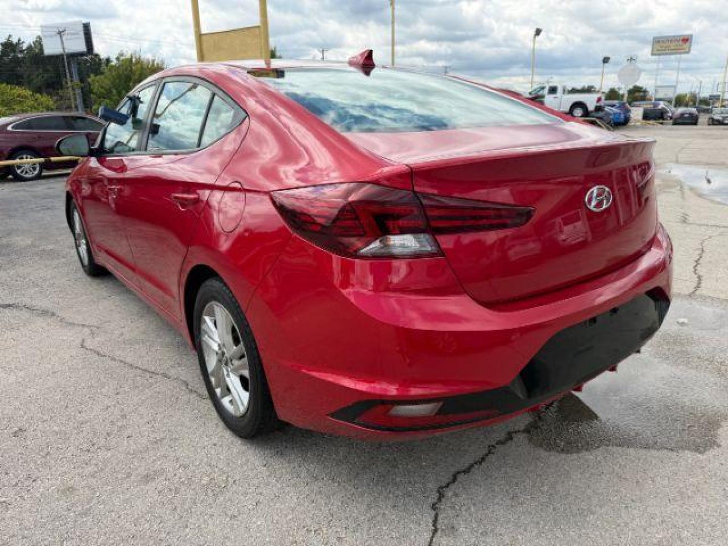 2020 RED Hyundai Elantra SEL (5NPD84LF4LH) with an Nu 2L I-4 DOHC engine, located at 2715 W Pioneer Pkwy, Arlington, TX, 76013, (817) 265-9009, 32.710262, -97.153236 - Photo#9