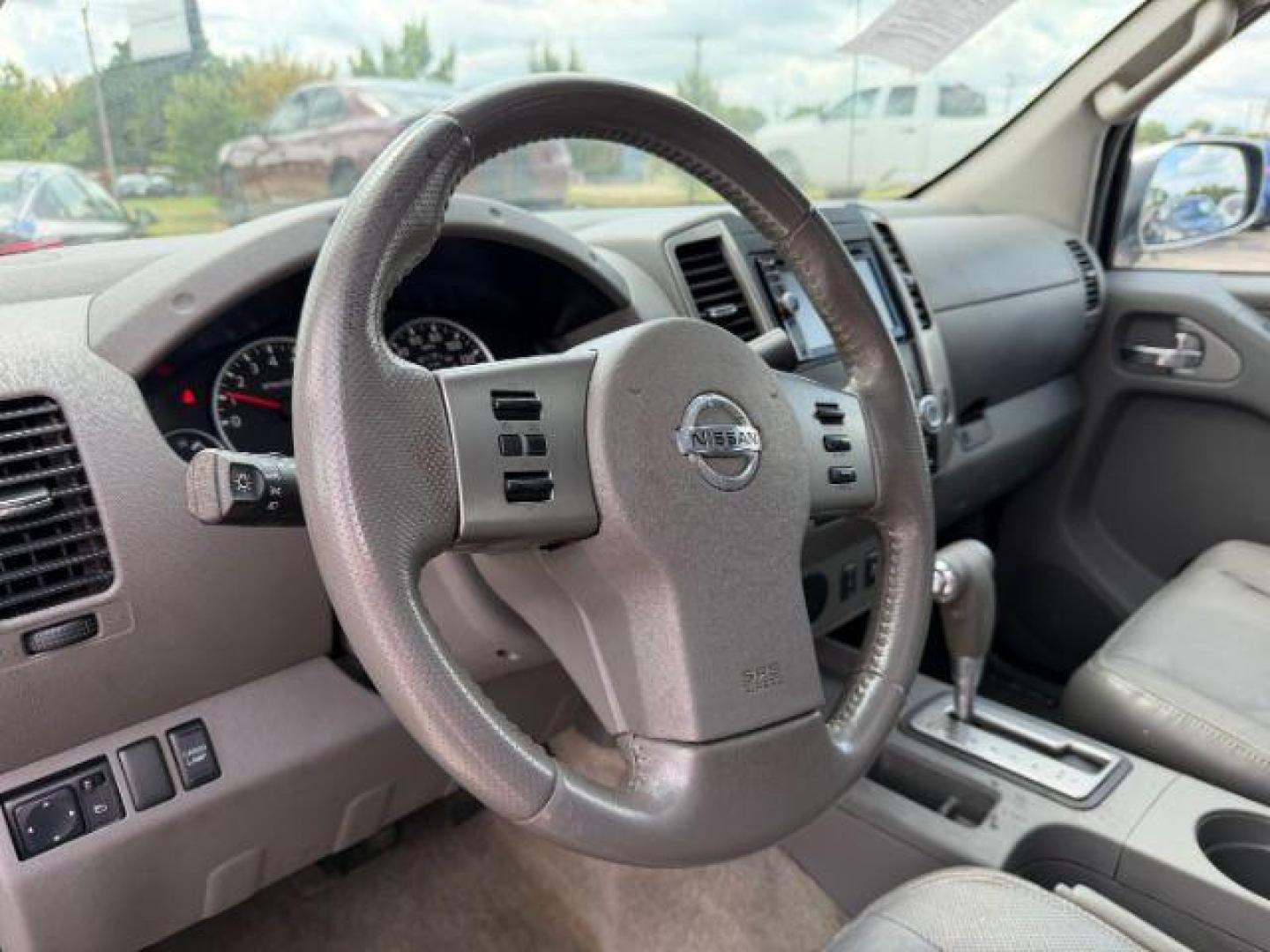 2012 GRAY Nissan Frontier SL (1N6AD0ER1CC) with an VQ 4L V-6 DOHC engine, located at 2715 W Pioneer Pkwy, Arlington, TX, 76013, (817) 265-9009, 32.710262, -97.153236 - Photo#15