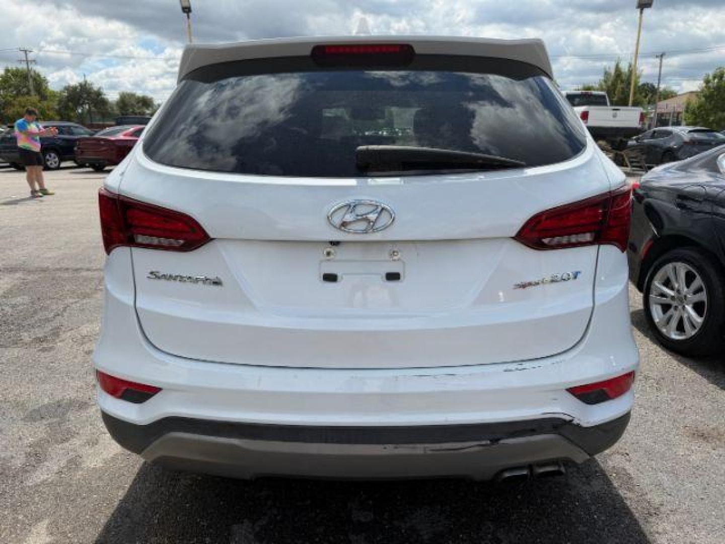 2017 Hyundai Santa Fe Sport 2.0T (5NMZU4LA8HH) with an Theta II 2L I-4 gasoline direct injection engine, located at 2715 W Pioneer Pkwy, Arlington, TX, 76013, (817) 265-9009, 32.710262, -97.153236 - Photo#6