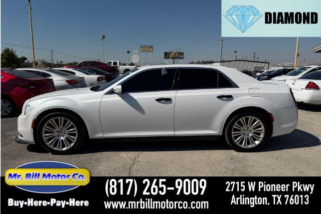photo of 2015 Chrysler 300 Limited