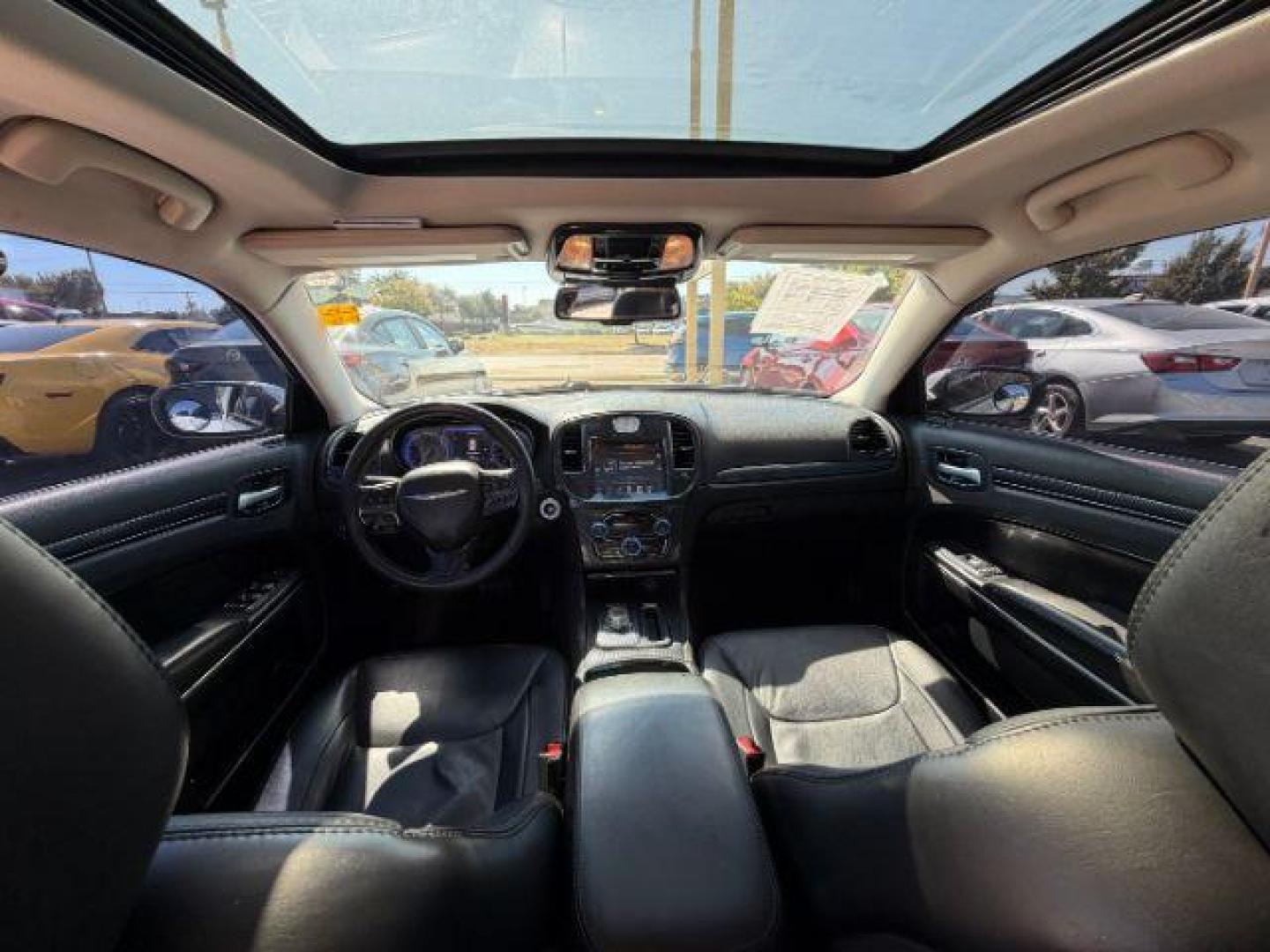 2015 WHITE Chrysler 300 Limited (2C3CCAAG4FH) with an 3.6L V-6 DOHC engine, located at 2715 W Pioneer Pkwy, Arlington, TX, 76013, (817) 265-9009, 32.710262, -97.153236 - Photo#13