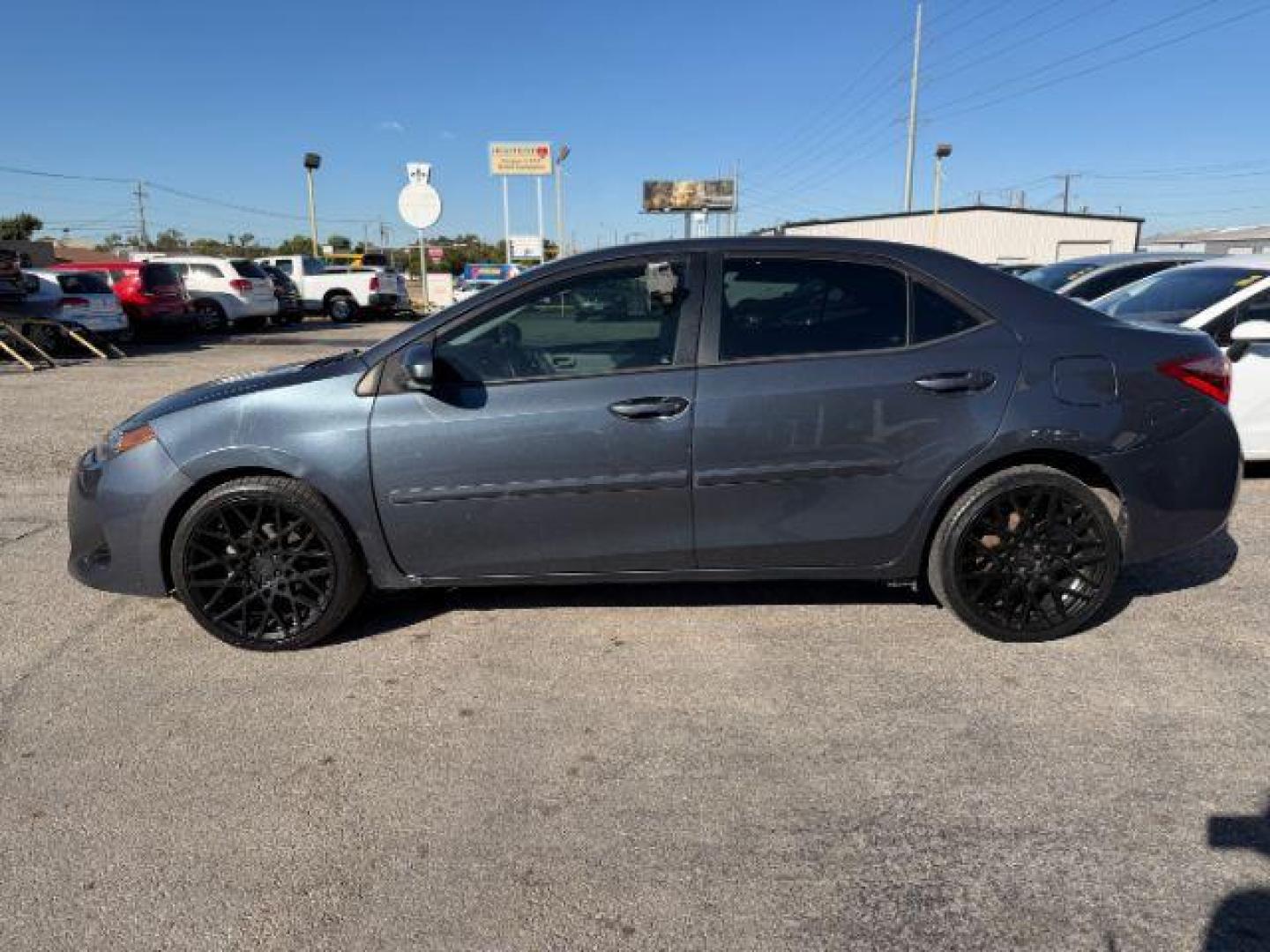 2017 GRAY Toyota Corolla LE (2T1BURHE9HC) with an 1.8L I-4 DOHC engine, located at 2715 W Pioneer Pkwy, Arlington, TX, 76013, (817) 265-9009, 32.710262, -97.153236 - Photo#2