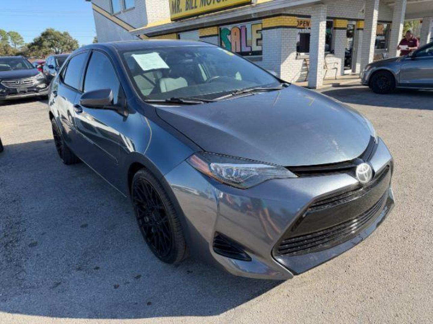 2017 GRAY Toyota Corolla LE (2T1BURHE9HC) with an 1.8L I-4 DOHC engine, located at 2715 W Pioneer Pkwy, Arlington, TX, 76013, (817) 265-9009, 32.710262, -97.153236 - Photo#5