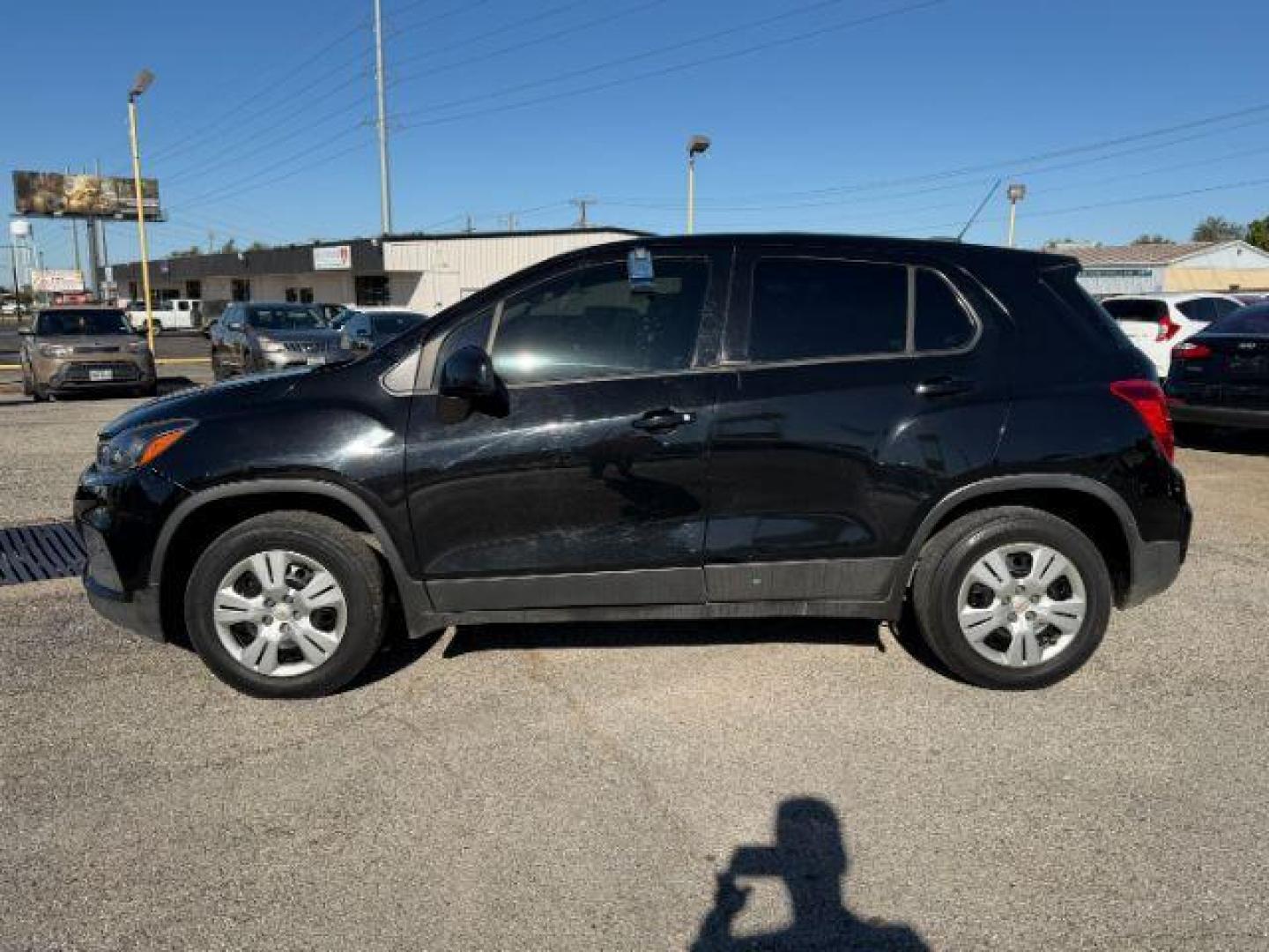2019 Black Chevrolet Trax LS FWD (3GNCJKSB9KL) with an 1.4L L4 DOHC 16V engine, 6-Speed Automatic transmission, located at 2715 W Pioneer Pkwy, Arlington, TX, 76013, (817) 265-9009, 32.710262, -97.153236 - Photo#2