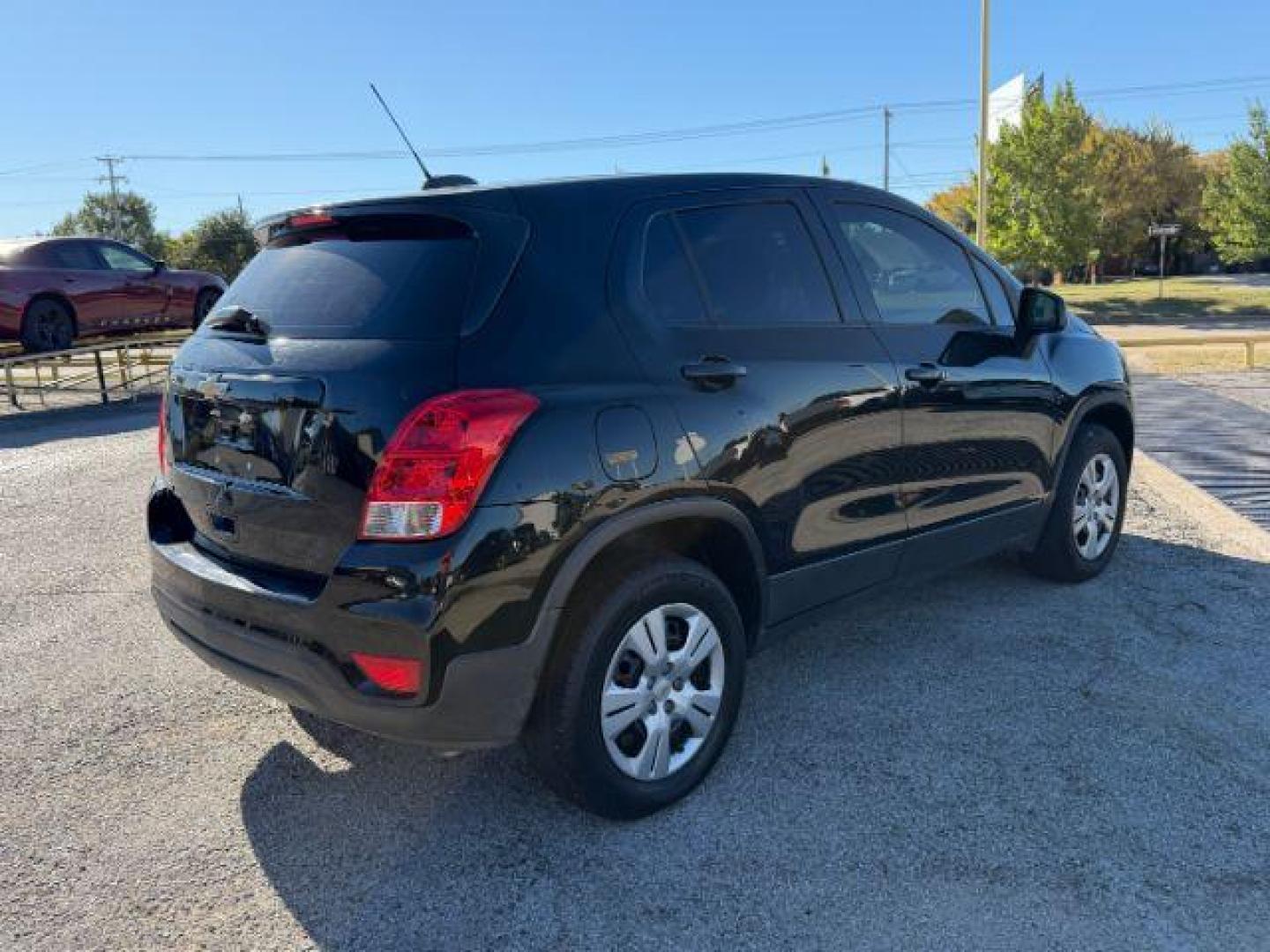 2019 Black Chevrolet Trax LS FWD (3GNCJKSB9KL) with an 1.4L L4 DOHC 16V engine, 6-Speed Automatic transmission, located at 2715 W Pioneer Pkwy, Arlington, TX, 76013, (817) 265-9009, 32.710262, -97.153236 - Photo#7