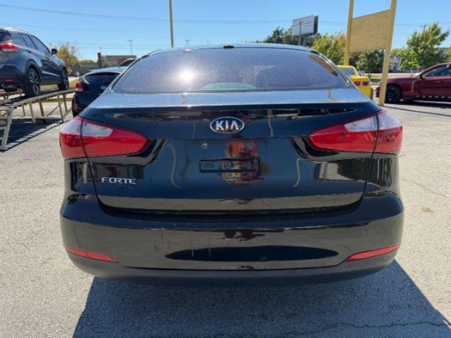 2015 BLACK Kia Forte EX (KNAFX4A60F5) with an 1.8L L4 DOHC 16V engine, 6-Speed Automatic transmission, located at 2715 W Pioneer Pkwy, Arlington, TX, 76013, (817) 265-9009, 32.710262, -97.153236 - Photo#8