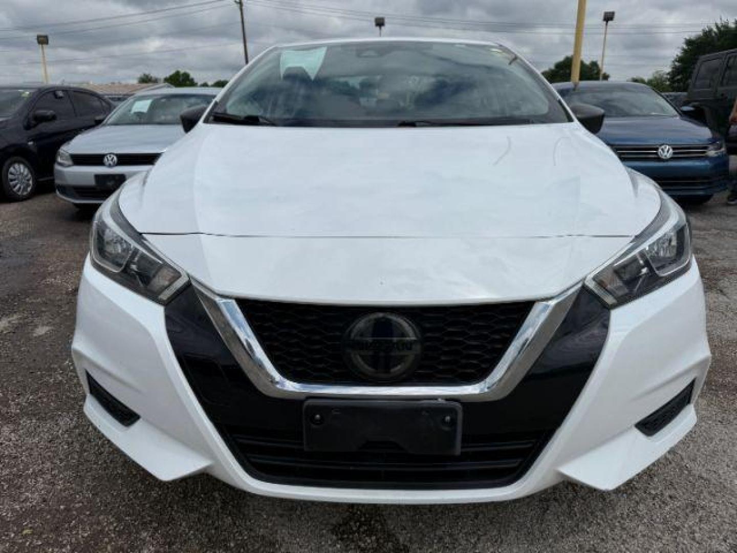 2021 Nissan Versa S CVT (3N1CN8DVXML) with an 1.6L L4 DOHC 16V engine, Continuously Variabl transmission, located at 2715 W Pioneer Pkwy, Arlington, TX, 76013, (817) 265-9009, 32.710262, -97.153236 - Photo#3