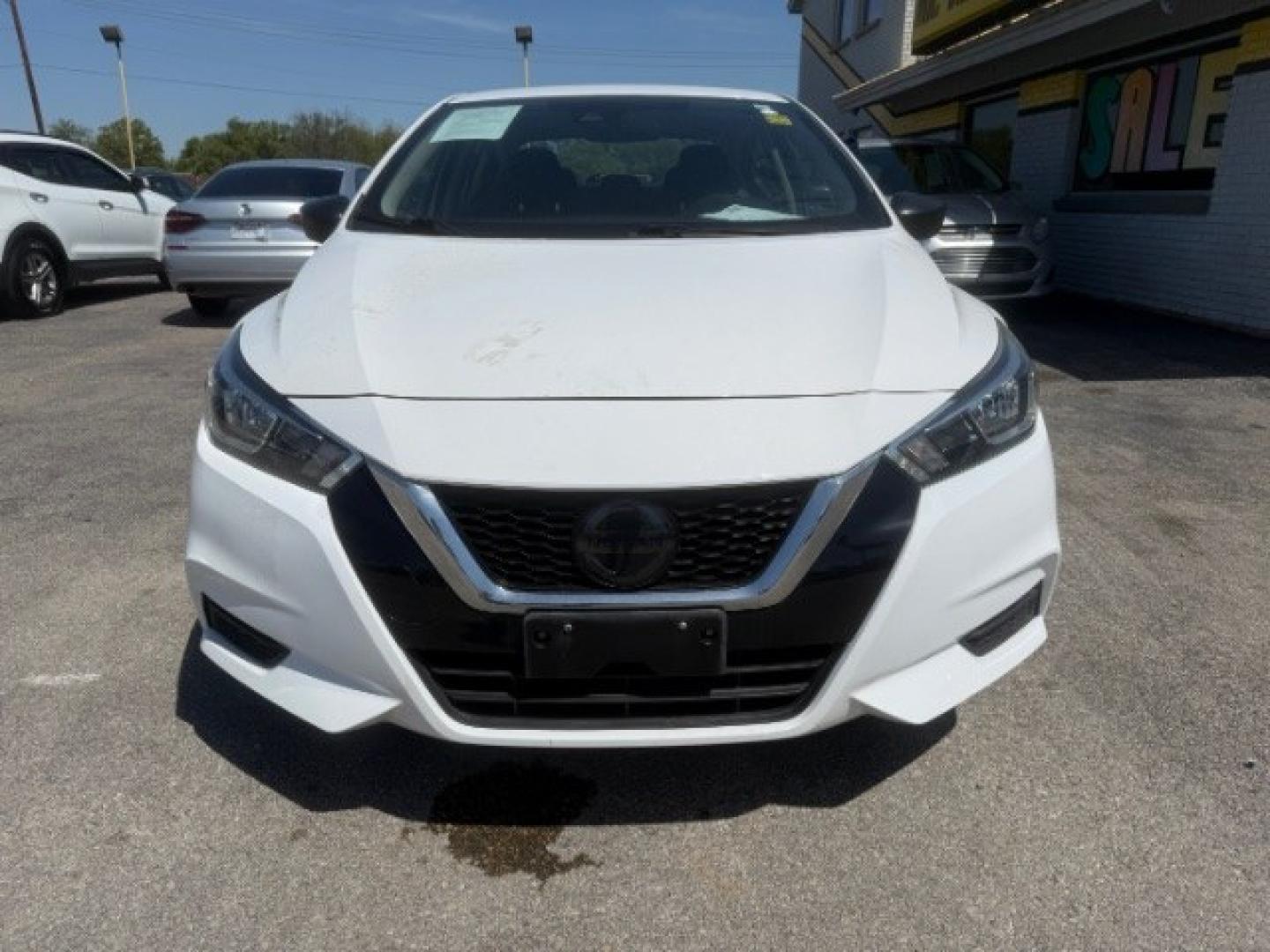 2020 WHITE Nissan Versa S Xtronic CVT (3N1CN8DV7LL) with an 1.6L I-4 DOHC engine, located at 2715 W Pioneer Pkwy, Arlington, TX, 76013, (817) 265-9009, 32.710262, -97.153236- Photo#3