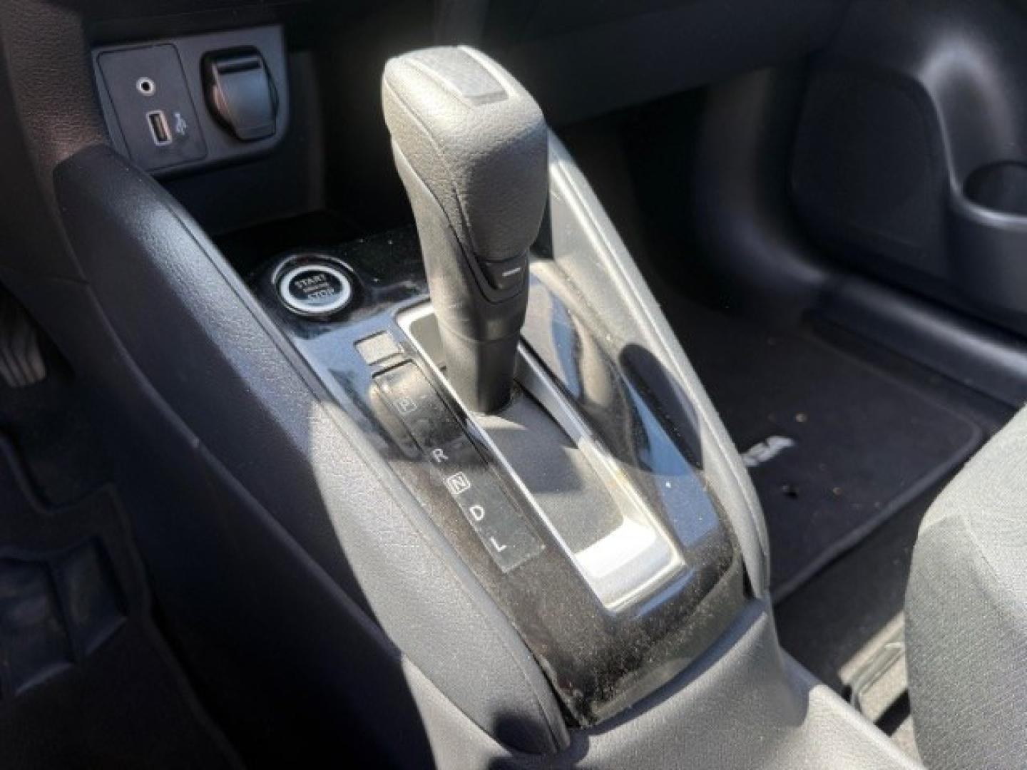 2020 WHITE Nissan Versa S Xtronic CVT (3N1CN8DV7LL) with an 1.6L I-4 DOHC engine, located at 2715 W Pioneer Pkwy, Arlington, TX, 76013, (817) 265-9009, 32.710262, -97.153236- Photo#15