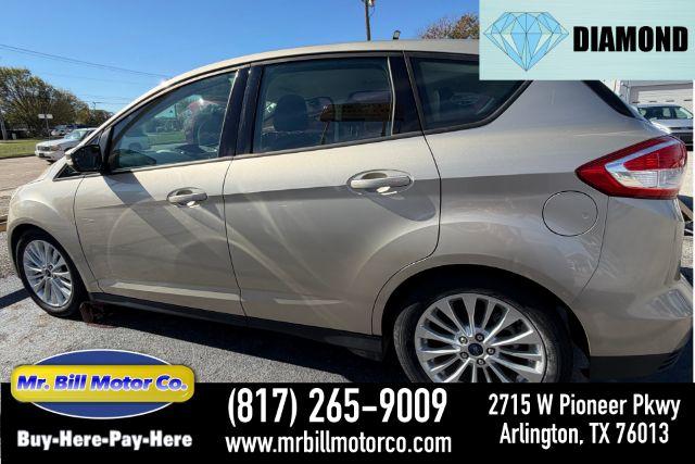 photo of 2017 Ford C-Max Hybrid SE