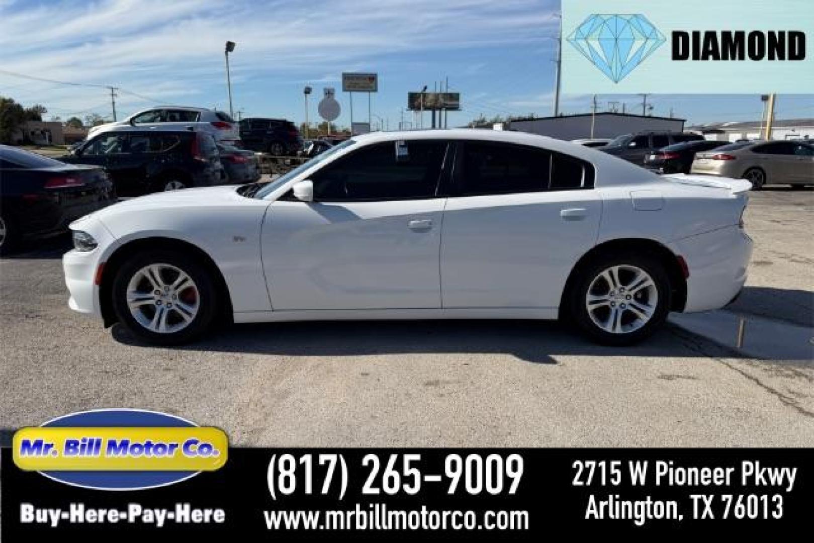 2021 WHITE Dodge Charger SXT (2C3CDXBG0MH) with an 3.6L V6 DOHC 24V engine, 8-Speed Automatic transmission, located at 2715 W Pioneer Pkwy, Arlington, TX, 76013, (817) 265-9009, 32.710262, -97.153236 - Photo#0