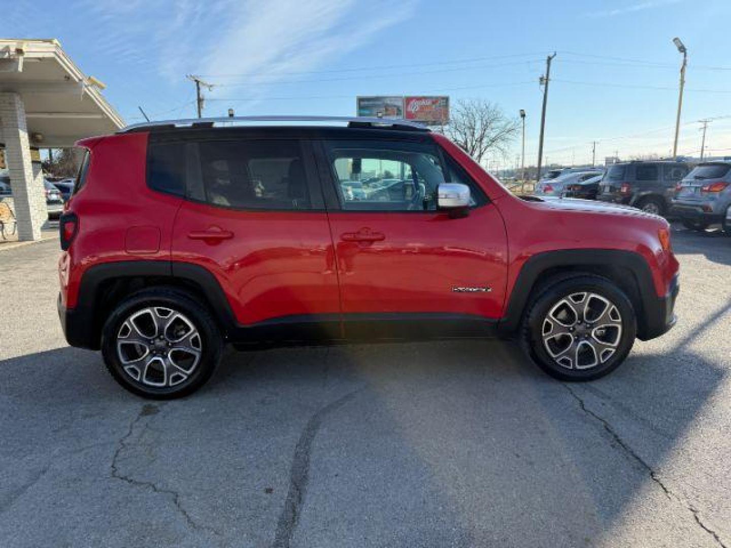 2017 RED Jeep Renegade Limited FWD (ZACCJADB4HP) with an 2.4L L4 DOHC 16V engine, 9-Speed Automatic transmission, located at 2715 W Pioneer Pkwy, Arlington, TX, 76013, (817) 265-9009, 32.710262, -97.153236 - Photo#5