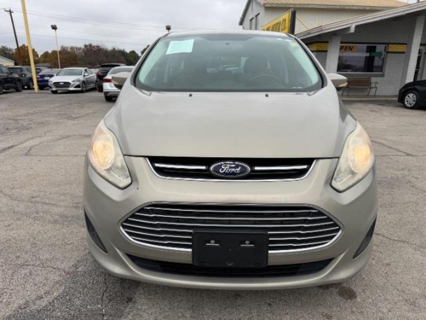 2016 TAN Ford C-Max Hybrid SE (1FADP5AU5GL) with an 2L I-4 DOHC engine, located at 2715 W Pioneer Pkwy, Arlington, TX, 76013, (817) 265-9009, 32.710262, -97.153236 - Photo#4