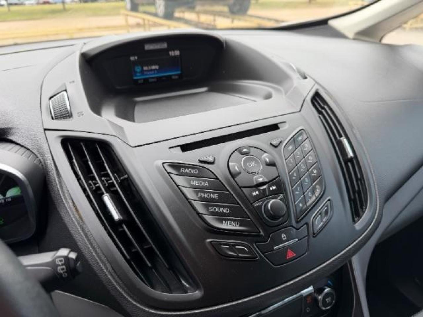 2016 TAN Ford C-Max Hybrid SE (1FADP5AU5GL) with an 2L I-4 DOHC engine, located at 2715 W Pioneer Pkwy, Arlington, TX, 76013, (817) 265-9009, 32.710262, -97.153236 - Photo#17