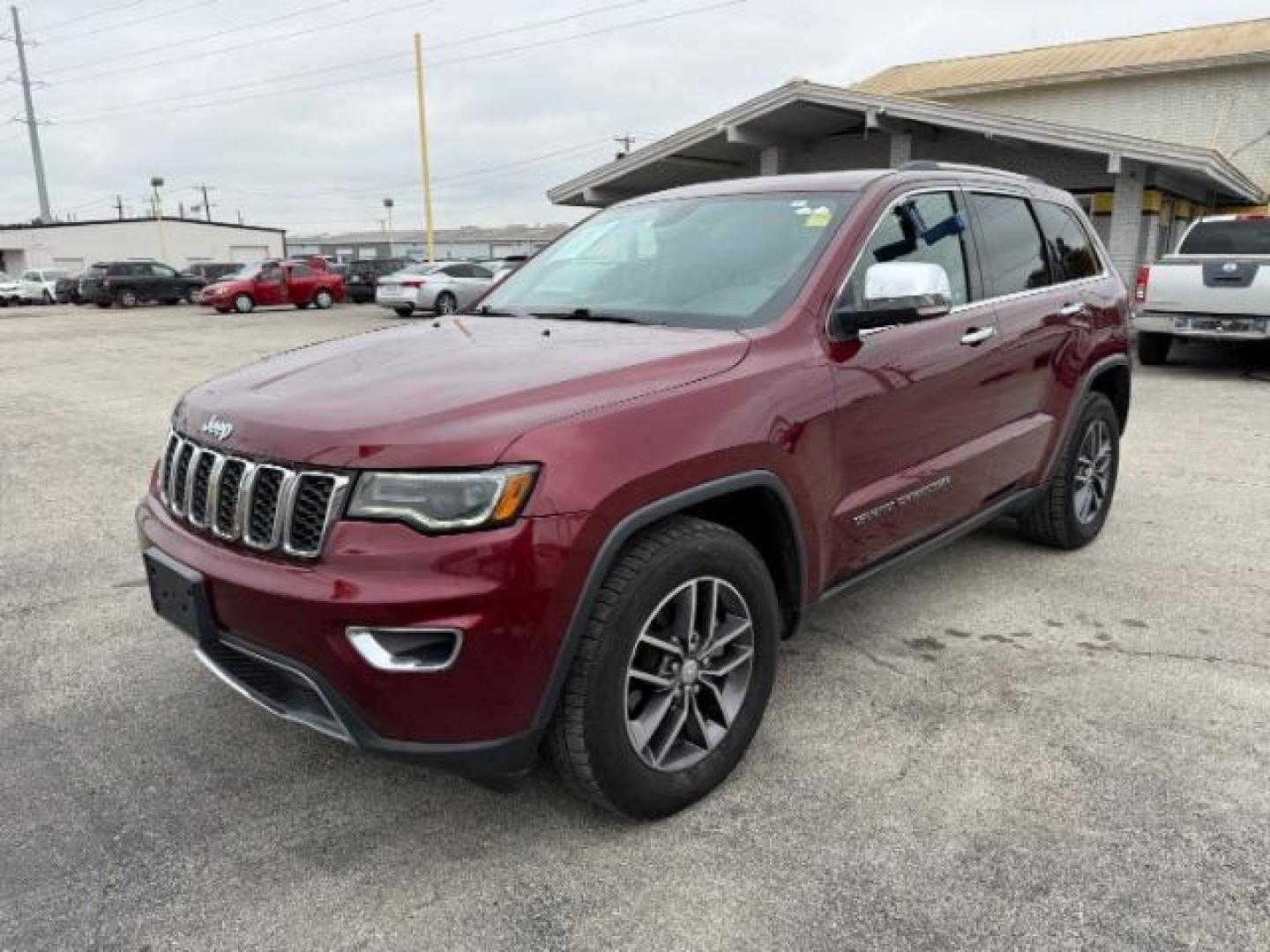 2017 RED Jeep Grand Cherokee Limited 4x2 (1C4RJEBG8HC) , located at 2715 W Pioneer Pkwy, Arlington, TX, 76013, (817) 265-9009, 32.710262, -97.153236 - Photo#3