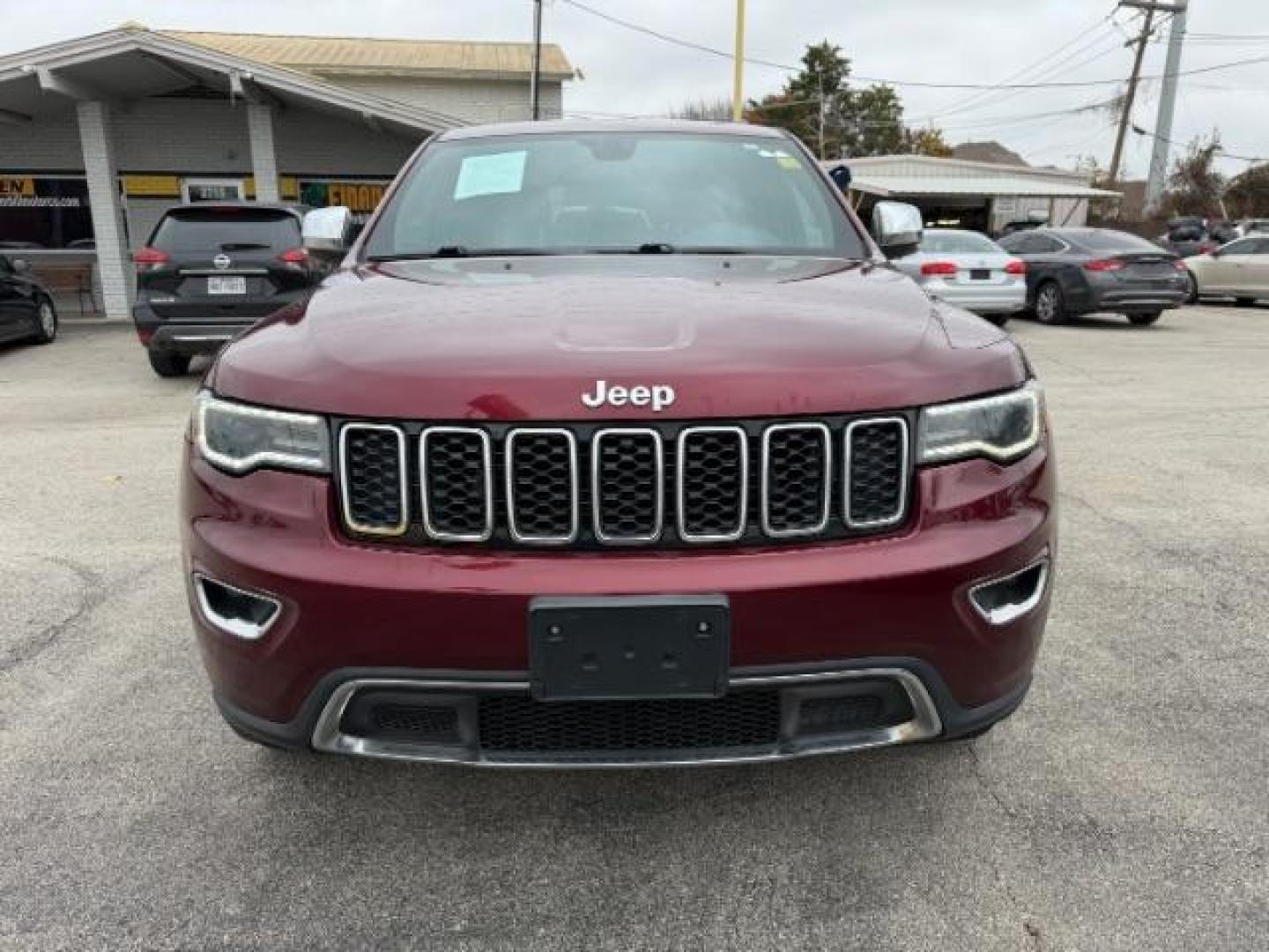 2017 RED Jeep Grand Cherokee Limited 4x2 (1C4RJEBG8HC) , located at 2715 W Pioneer Pkwy, Arlington, TX, 76013, (817) 265-9009, 32.710262, -97.153236 - Photo#4