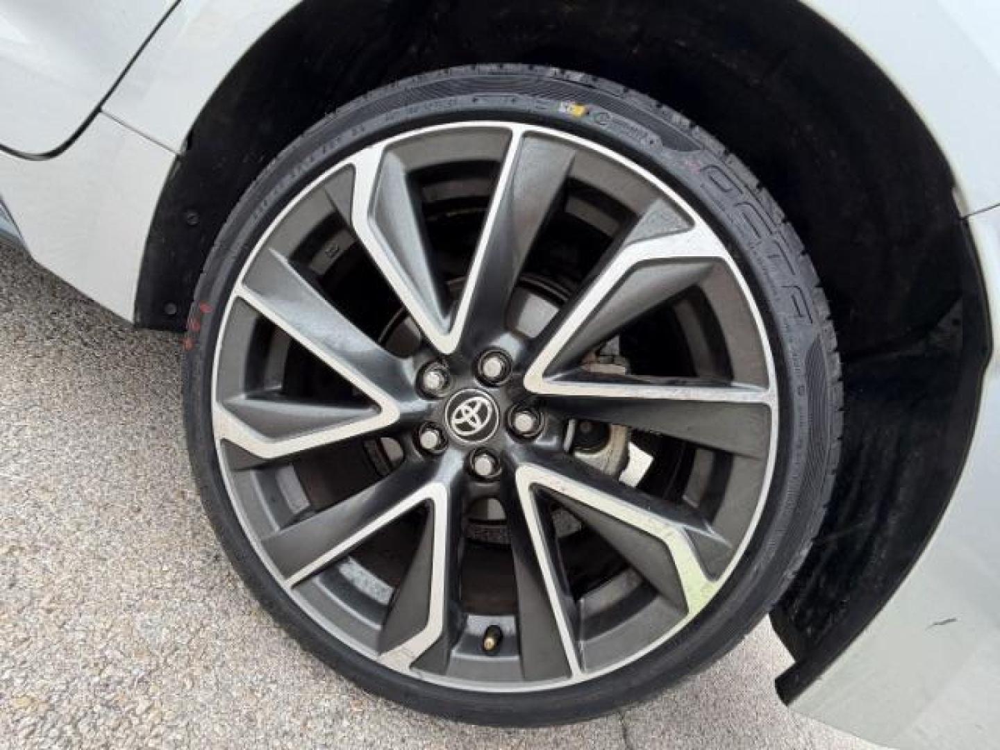 2020 SILVER Toyota Corolla SE | SE Nightshade Edition (5YFS4RCE0LP) with an Dynamic Force 2L I-4 port/direct injection engine, located at 2715 W Pioneer Pkwy, Arlington, TX, 76013, (817) 265-9009, 32.710262, -97.153236 - Photo#9