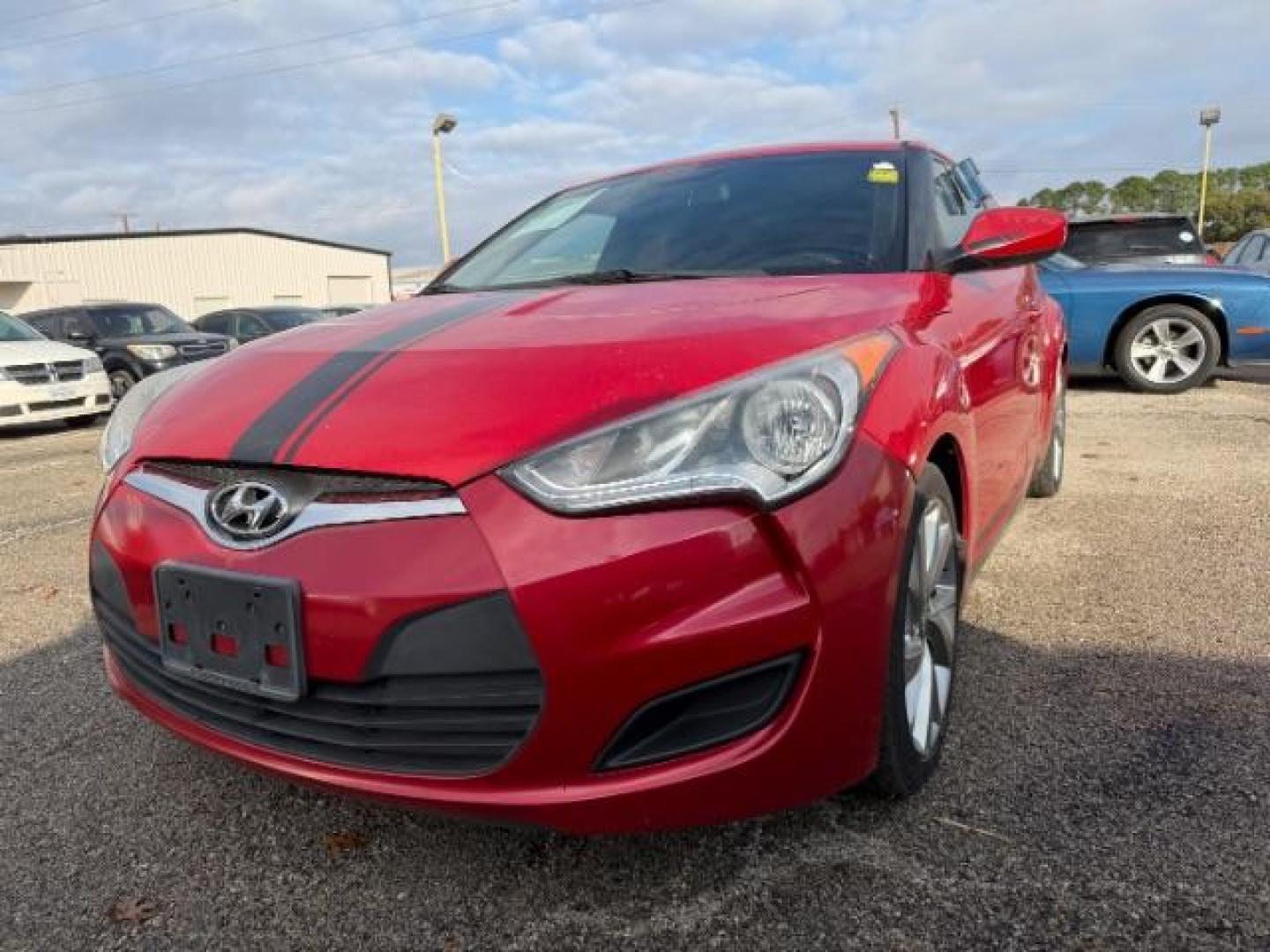 2016 RED Hyundai Veloster . (KMHTC6AD8GU) , located at 2715 W Pioneer Pkwy, Arlington, TX, 76013, (817) 265-9009, 32.710262, -97.153236 - Photo#3