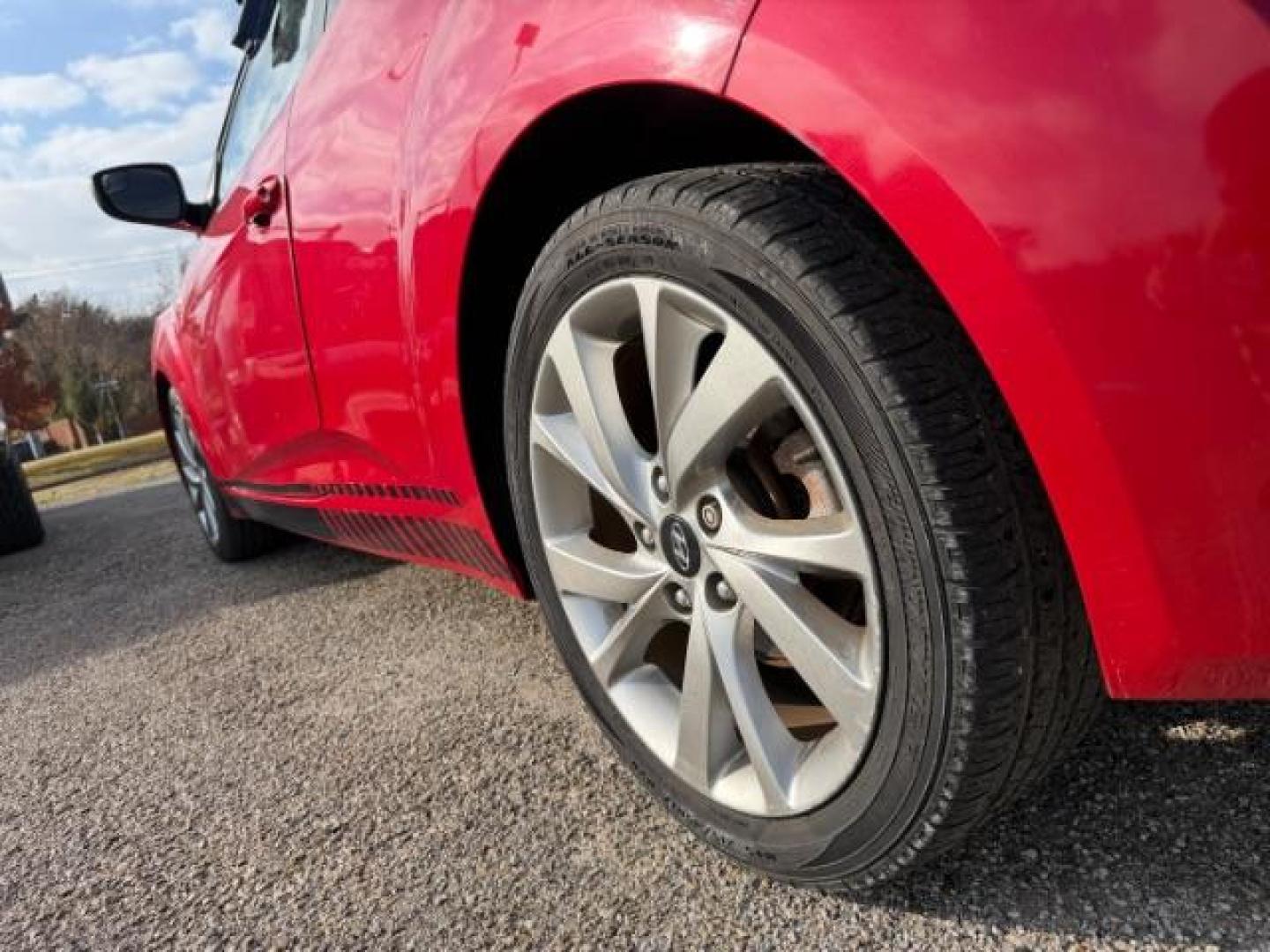 2016 RED Hyundai Veloster . (KMHTC6AD8GU) , located at 2715 W Pioneer Pkwy, Arlington, TX, 76013, (817) 265-9009, 32.710262, -97.153236 - Photo#9