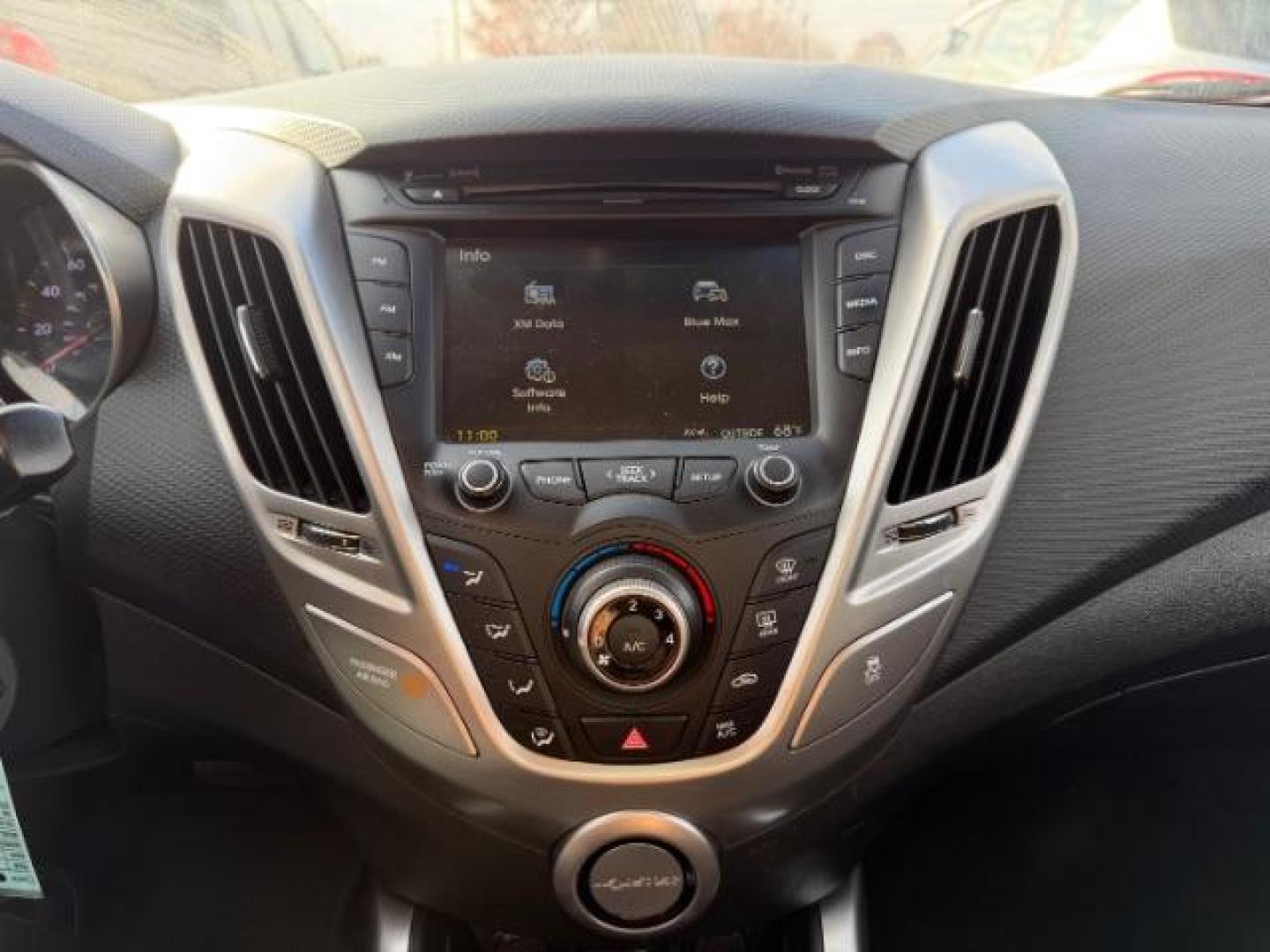 2016 RED Hyundai Veloster . (KMHTC6AD8GU) , located at 2715 W Pioneer Pkwy, Arlington, TX, 76013, (817) 265-9009, 32.710262, -97.153236 - Photo#16