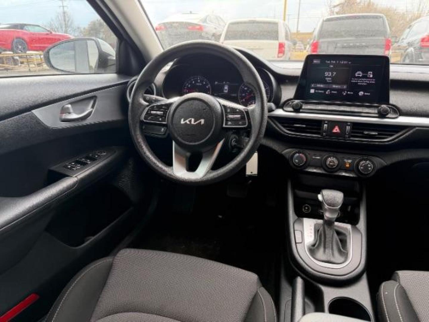 2022 WHITE Kia Forte FE (3KPF24AD0NE) with an 2L I-4 DOHC engine, located at 2715 W Pioneer Pkwy, Arlington, TX, 76013, (817) 265-9009, 32.710262, -97.153236 - Photo#12