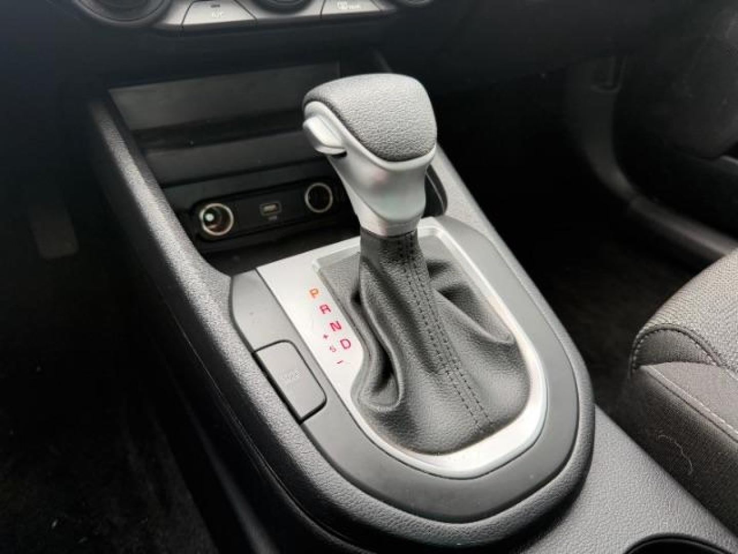 2022 WHITE Kia Forte FE (3KPF24AD0NE) with an 2L I-4 DOHC engine, located at 2715 W Pioneer Pkwy, Arlington, TX, 76013, (817) 265-9009, 32.710262, -97.153236 - Photo#15