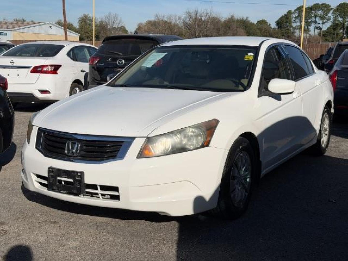 2009 WHITE Honda Accord 2.4 LX (1HGCP26309A) with an 2.4L I-4 DOHC engine, located at 2715 W Pioneer Pkwy, Arlington, TX, 76013, (817) 265-9009, 32.710262, -97.153236 - Photo#3