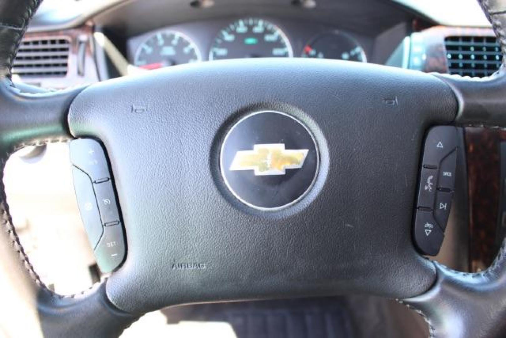 2016 SILVER Chevrolet Impala Limited LS (2G1WA5E3XG1) with an 3.6L V-6 gasoline direct injection engine, located at 2715 W Pioneer Pkwy, Arlington, TX, 76013, (817) 265-9009, 32.710262, -97.153236 - Photo#16