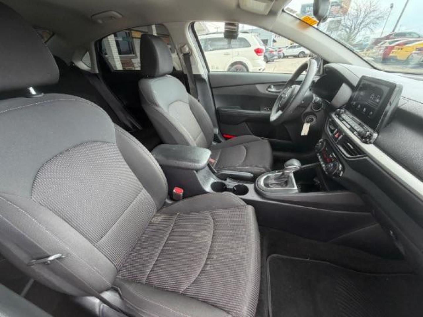 2019 SILVER Kia Forte FE (3KPF24AD0KE) with an 2.0L L4 DOHC 16V engine, Continuously Variabl transmission, located at 2715 W Pioneer Pkwy, Arlington, TX, 76013, (817) 265-9009, 32.710262, -97.153236 - Photo#11