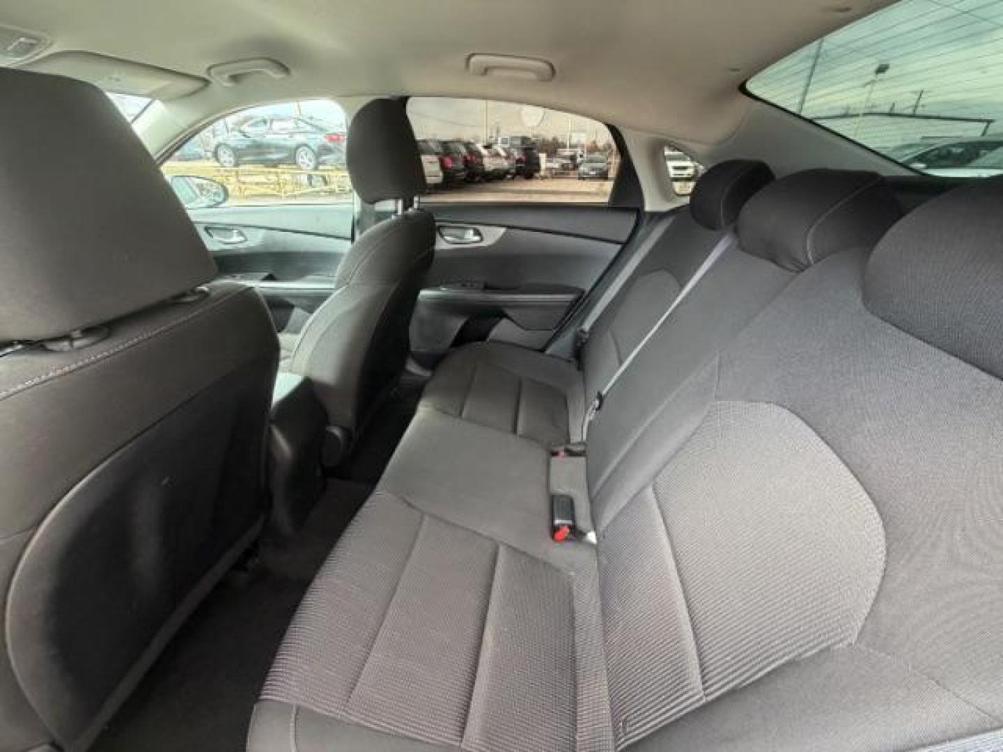 2019 SILVER Kia Forte FE (3KPF24AD0KE) with an 2.0L L4 DOHC 16V engine, Continuously Variabl transmission, located at 2715 W Pioneer Pkwy, Arlington, TX, 76013, (817) 265-9009, 32.710262, -97.153236 - Photo#12