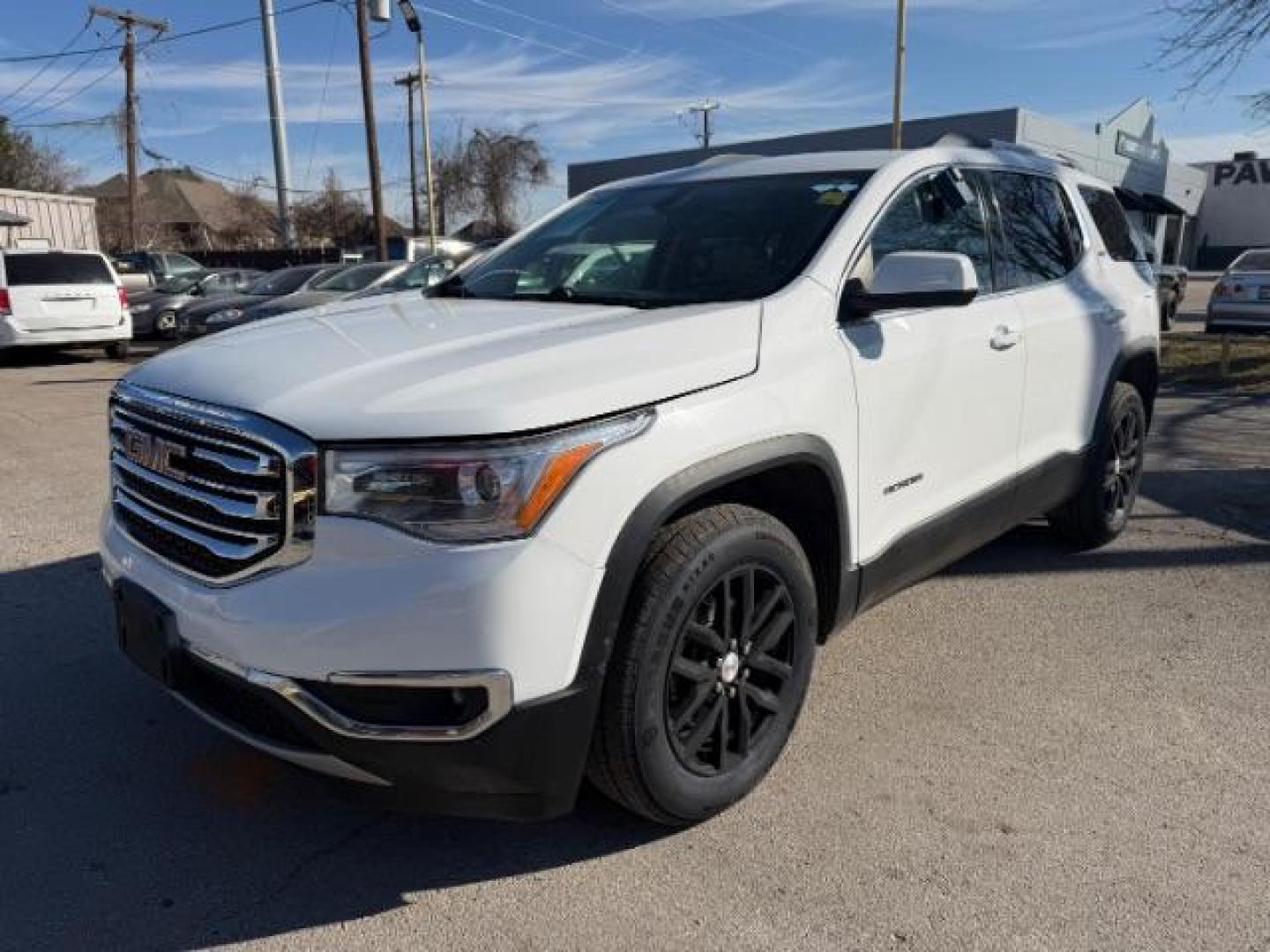 2018 WHITE GMC Acadia SLT-1 (1GKKNULS2JZ) with an 3.6L V-6 gasoline direct injection engine, located at 2715 W Pioneer Pkwy, Arlington, TX, 76013, (817) 265-9009, 32.710262, -97.153236 - Photo#3